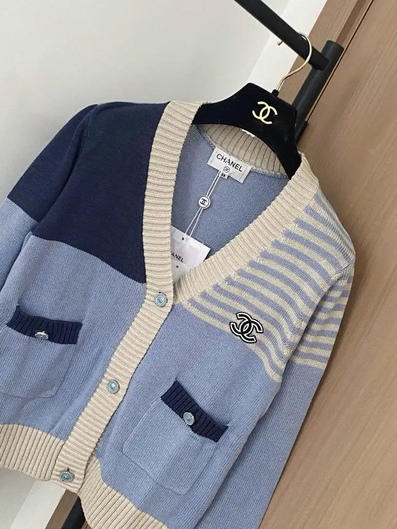 Chanel Women Wool  Cardigan Sweater CC69213