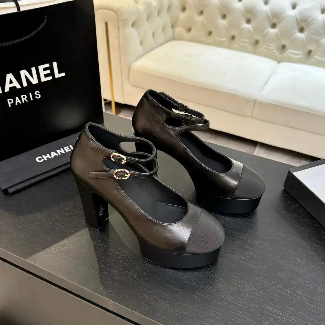 Chanel Women's 25P Pumps Fashion Shoes C93500