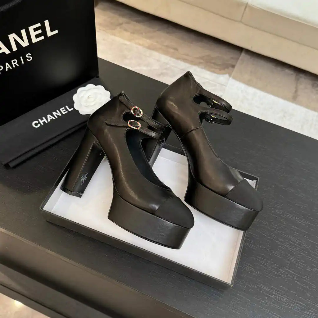 Chanel Women's 25P Pumps Fashion Shoes C93500