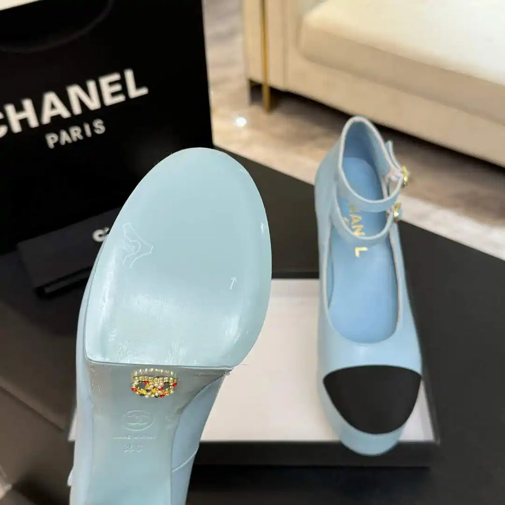 Chanel Women's 25P Pumps Fashion Shoes C93501
