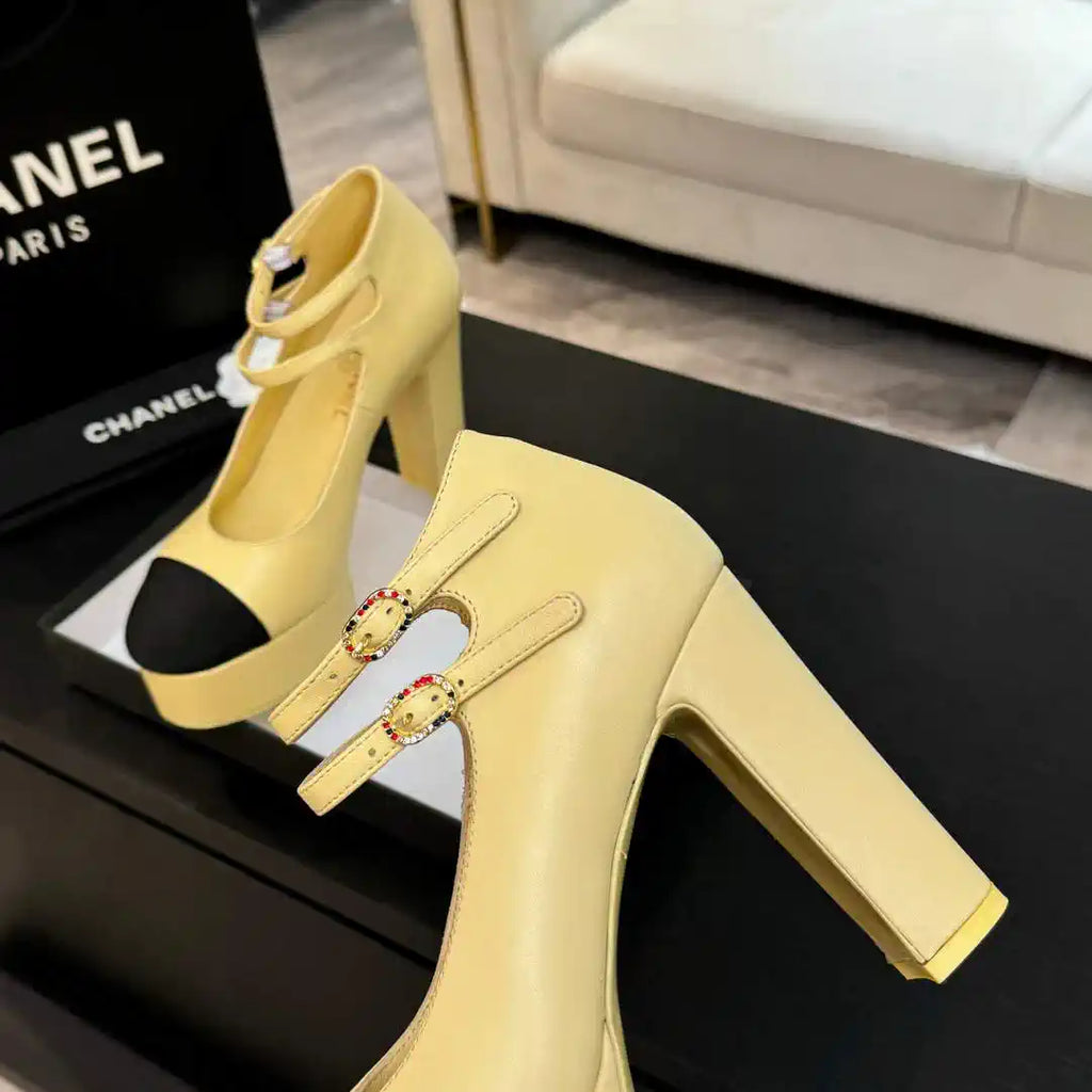 Chanel Women's 25P Pumps Fashion Shoes C93502