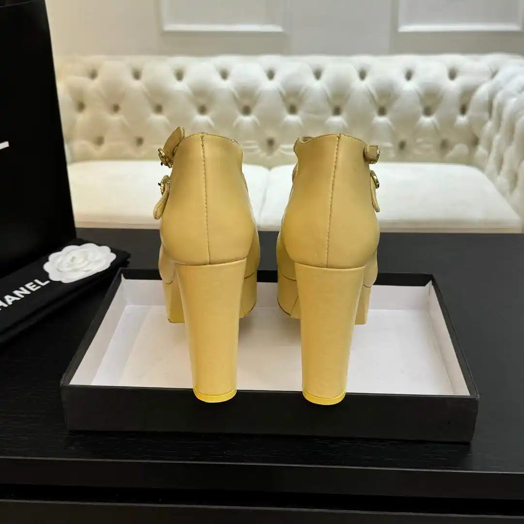Chanel Women's 25P Pumps Fashion Shoes C93502