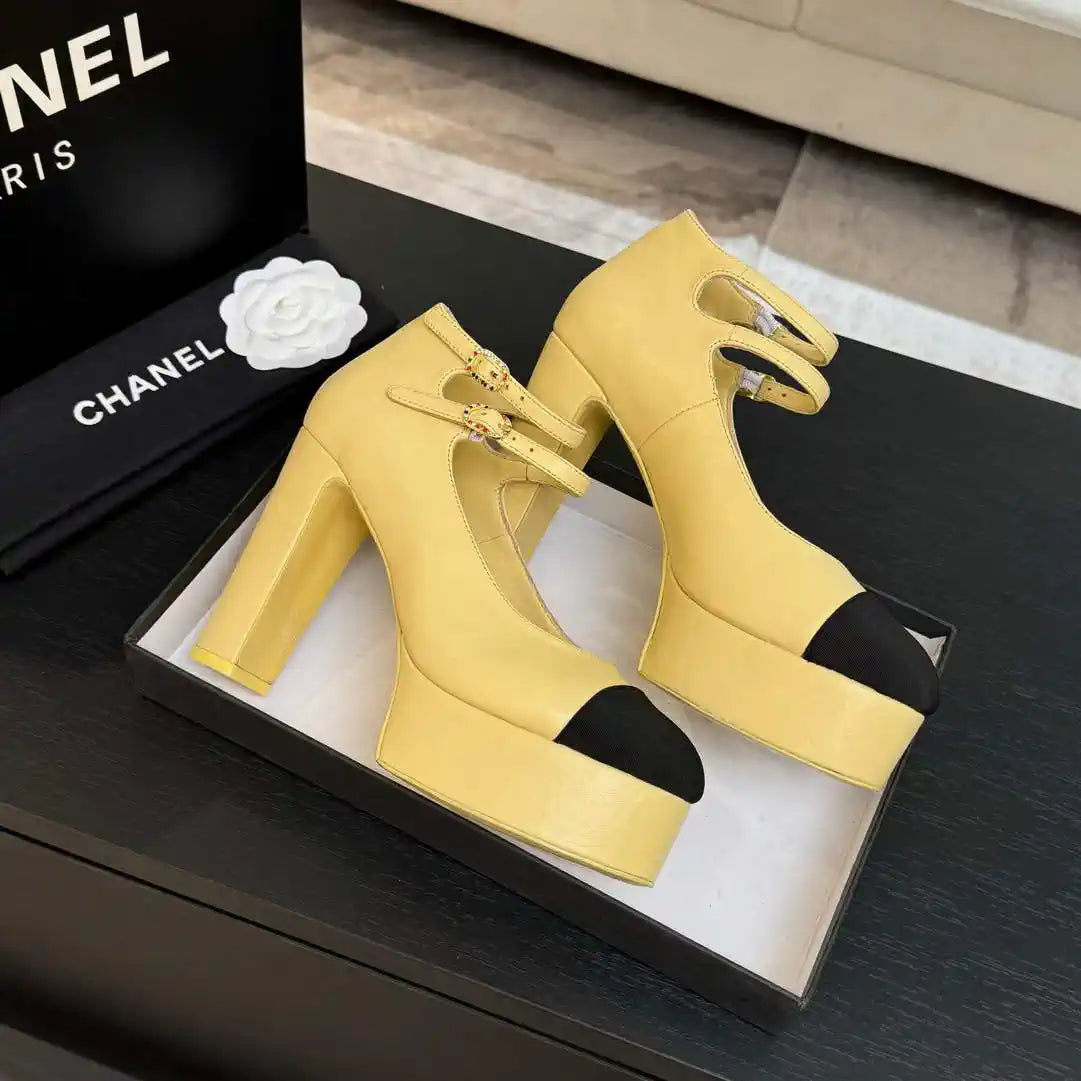 Chanel Women's 25P Pumps Fashion Shoes C93502