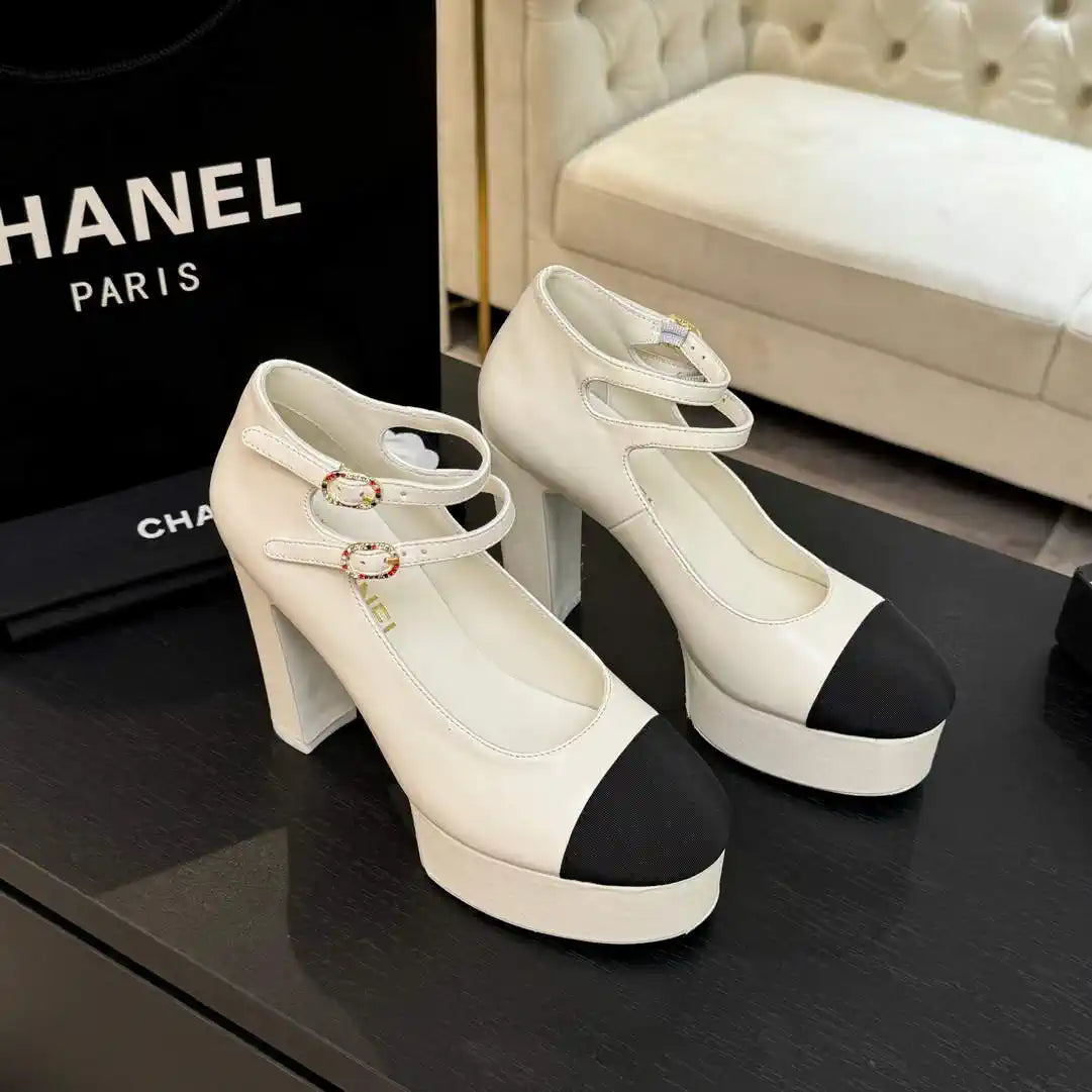 Chanel Women's 25P Pumps Fashion Shoes C93503
