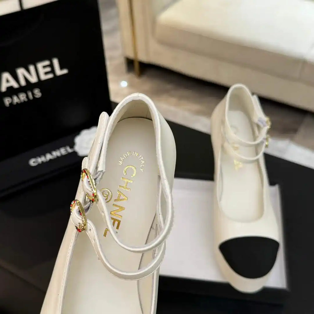 Chanel Women's 25P Pumps Fashion Shoes C93503