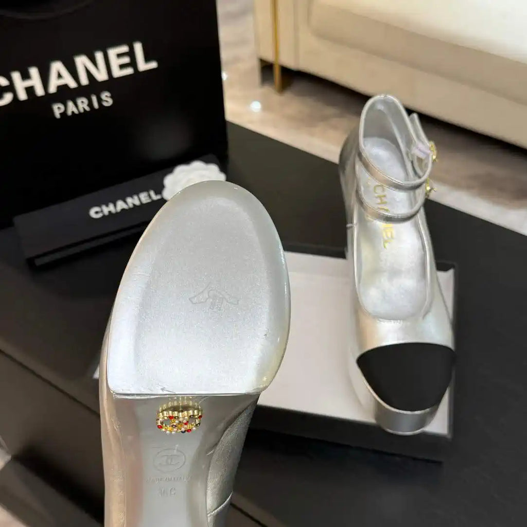 Chanel Women's 25P Pumps Fashion Shoes C93504
