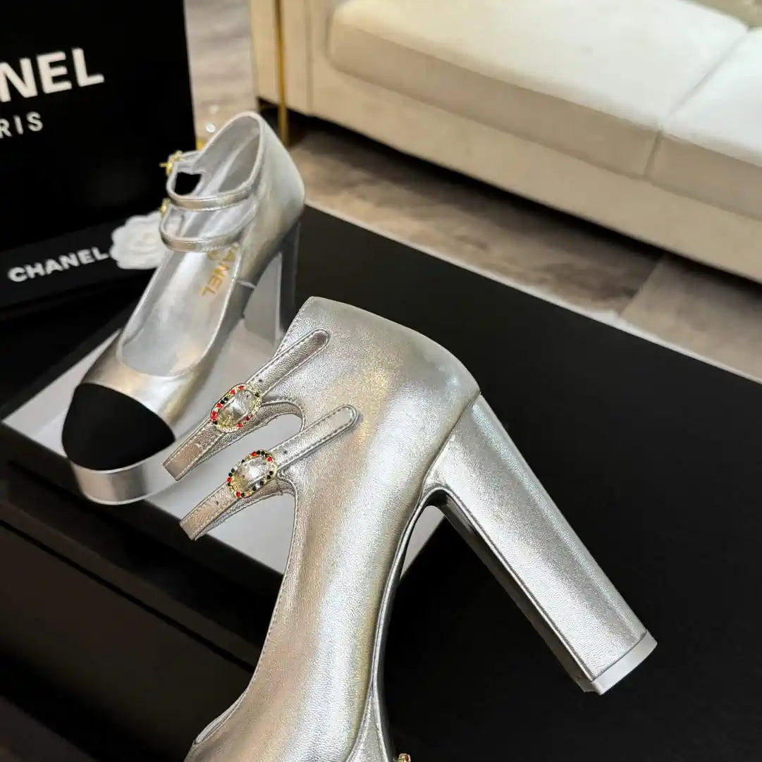 Chanel Women's 25P Pumps Fashion Shoes C93504