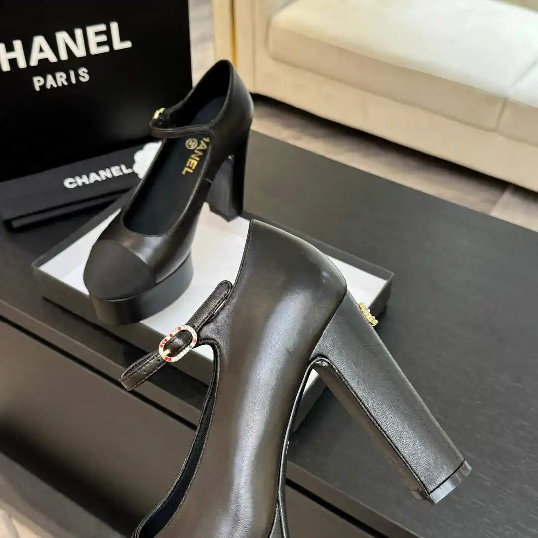 Chanel Women's 25P Pumps Fashion Shoes C93505