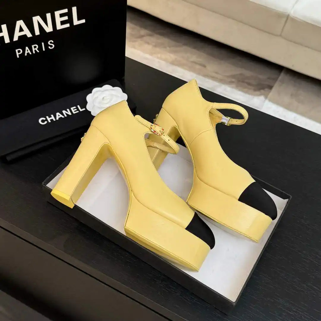 Chanel Women's 25P Pumps Fashion Shoes C93506