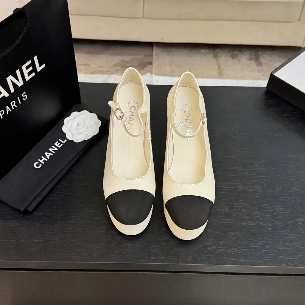 Chanel Women's 25P Pumps Fashion Shoes C93508