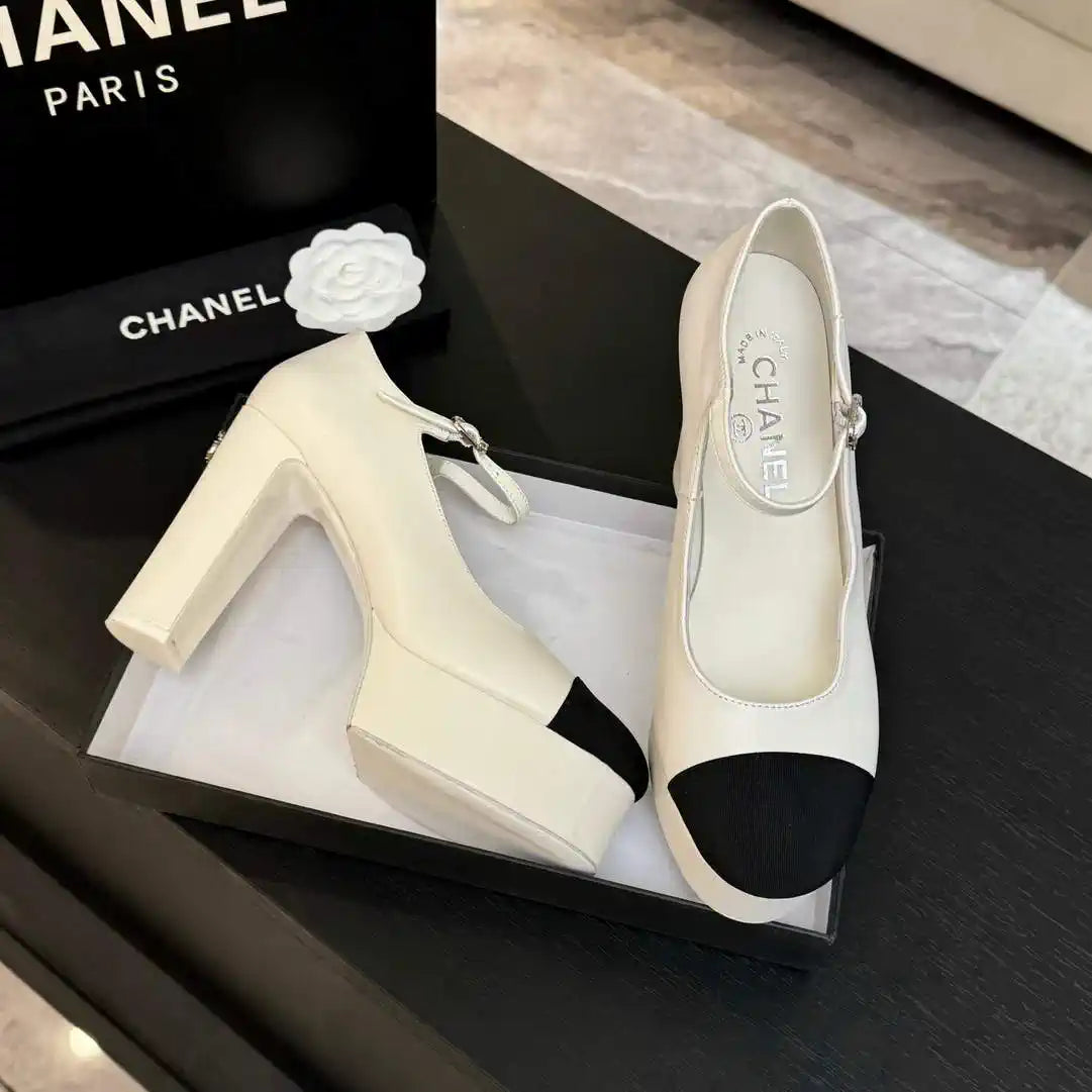 Chanel Women's 25P Pumps Fashion Shoes C93508