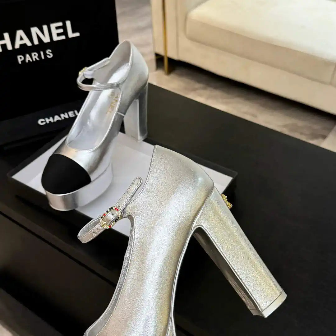 Chanel Women's 25P Pumps Fashion Shoes C93509