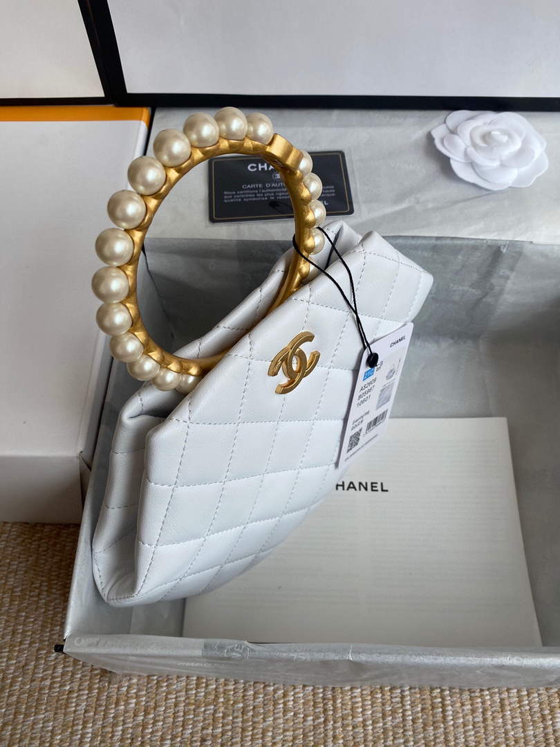 Chanel Women's Bag Sheepskin Pearl Handle Evening Bag Handbag AS2609 White