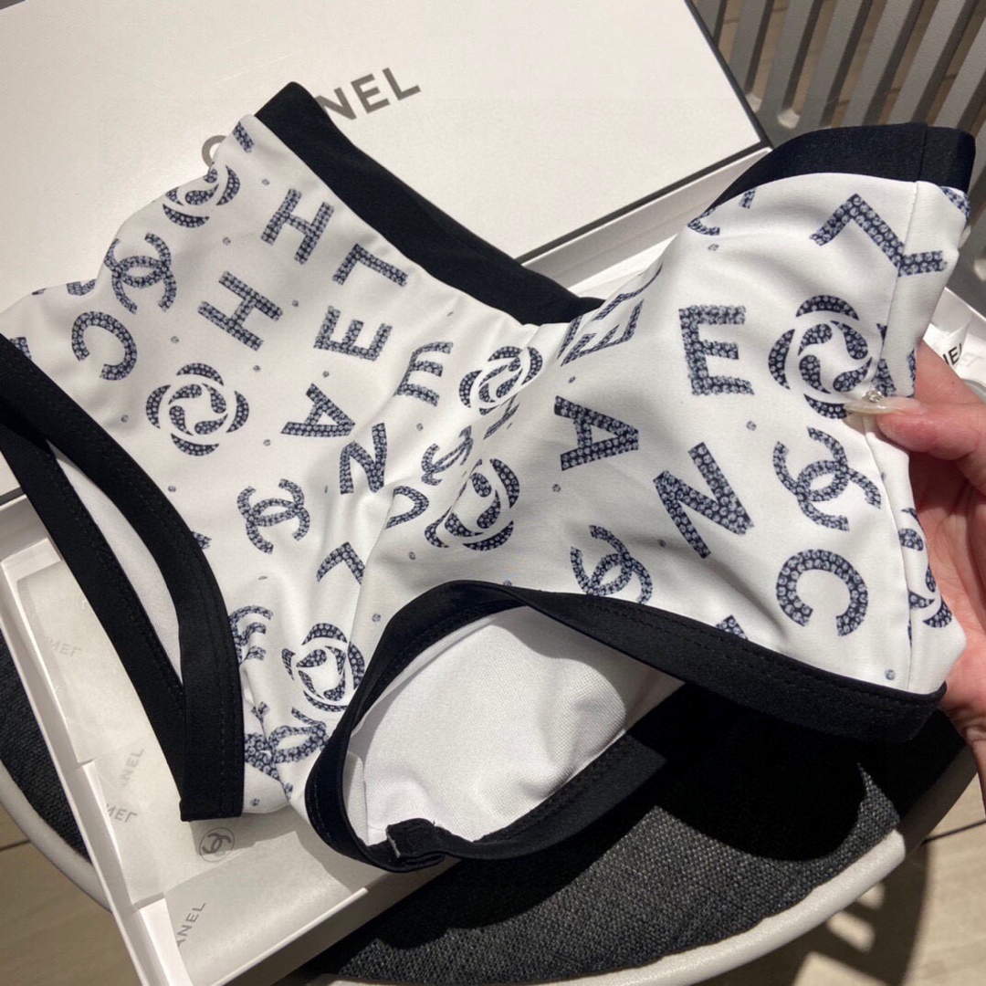 Chanel Women's Bikini Swimsuit Suit P72625