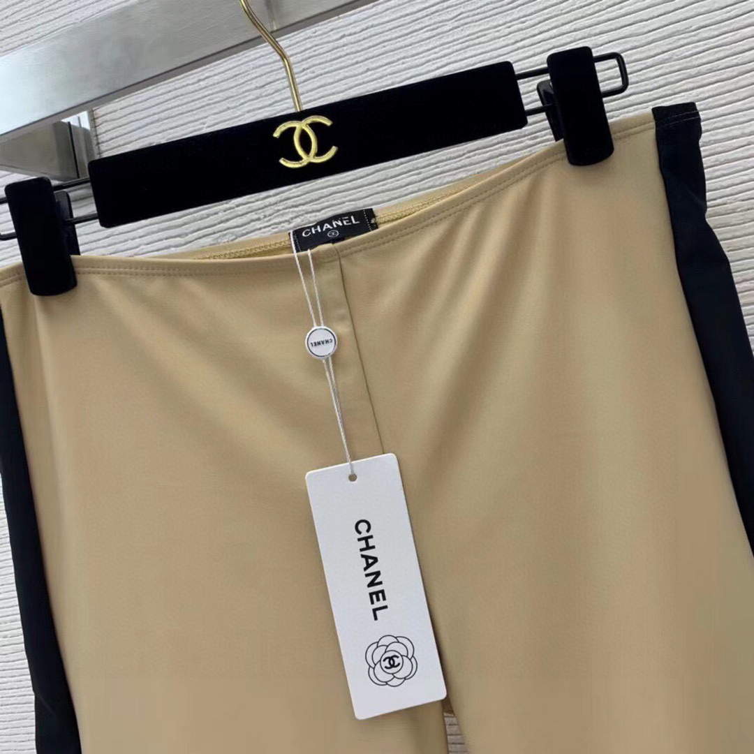 Chanel Women's Bikini Swimsuit Suit P72627