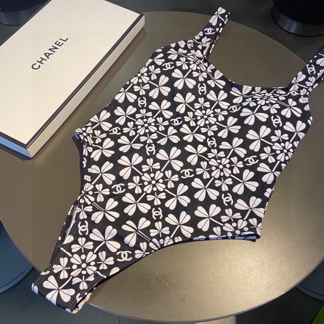 Chanel Women's Bikini Swimsuit Suit P72628