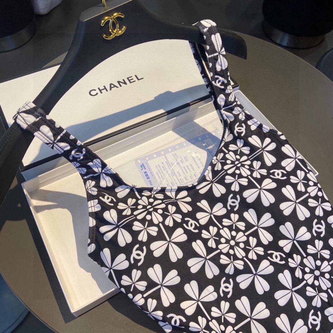 Chanel Women's Bikini Swimsuit Suit P72628