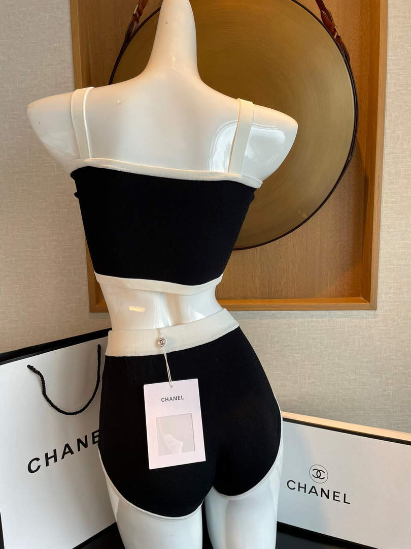 Chanel Women's Bikini Swimsuit Suit P72622