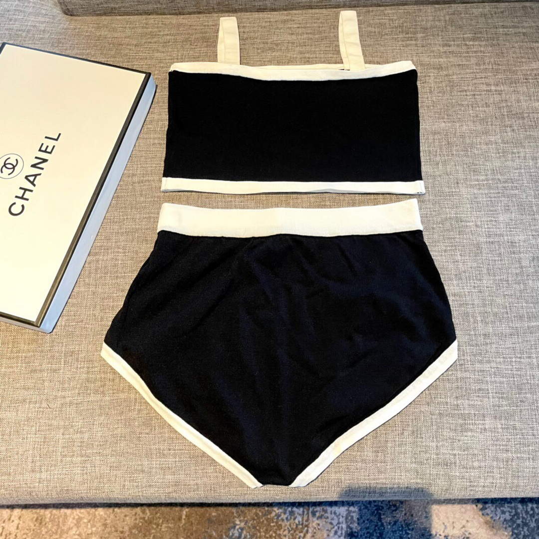 Chanel Women's Bikini Swimsuit Suit P72622