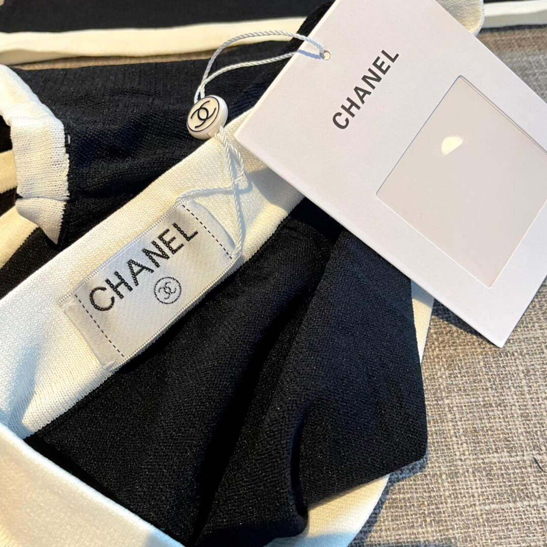 Chanel Women's Bikini Swimsuit Suit P72622