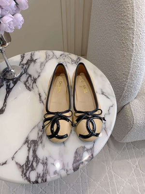 Chanel Women's Classic second-hand Kang Peng shoes flat shoes C93454 - Euro 35=US 4 - View 1