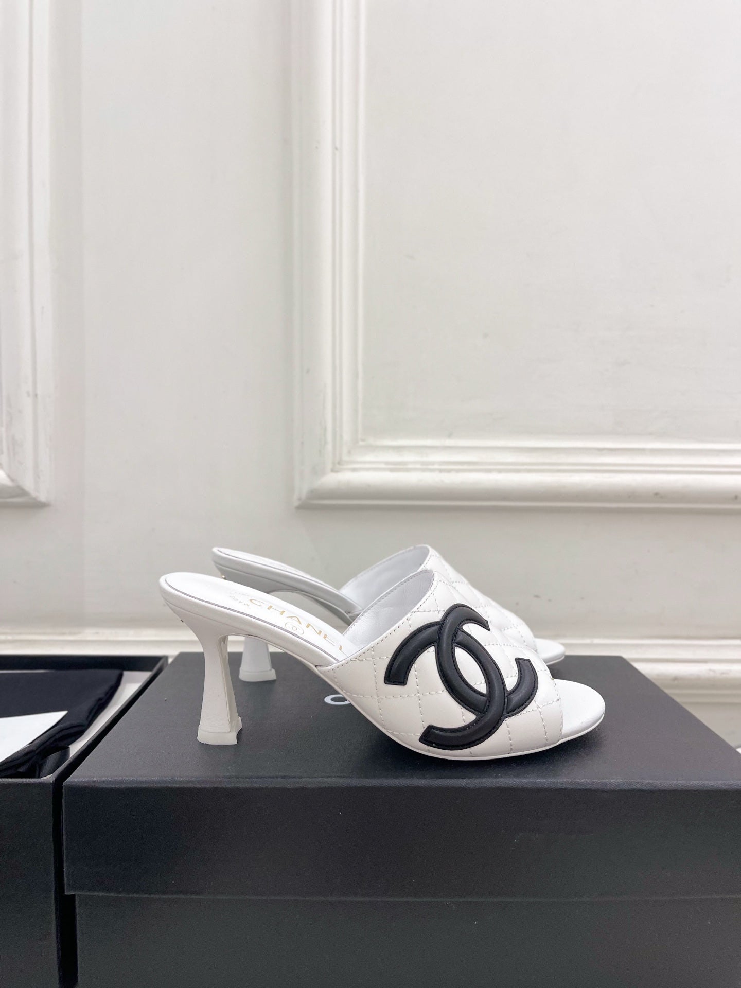 Chanel Women's Diamond-patterned Slippers 7.5cm C93337 - Euro 35=US 4 - View 2