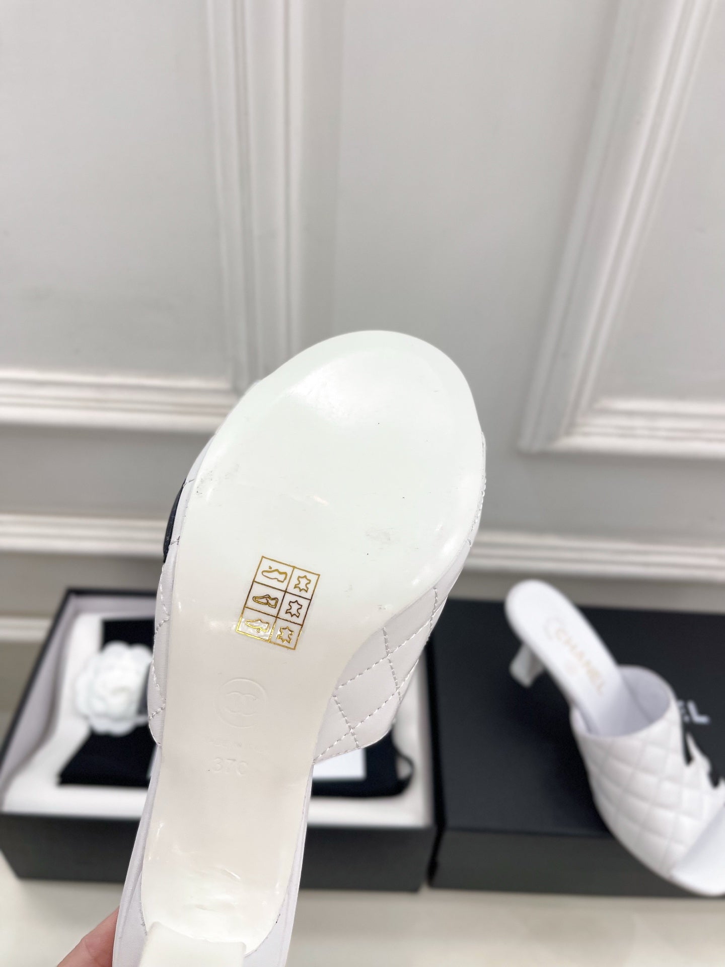 Chanel Women's Diamond-patterned Slippers 7.5cm C93337 - Euro 35=US 4 - View 9