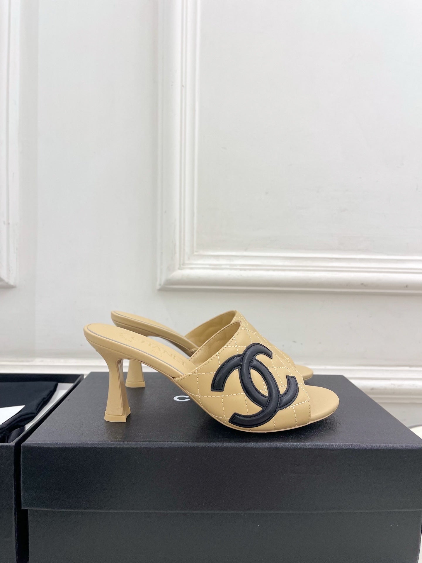 Chanel Women's Diamond-patterned Slippers 7.5cm C93338 - Euro 35=US 4 - View 2