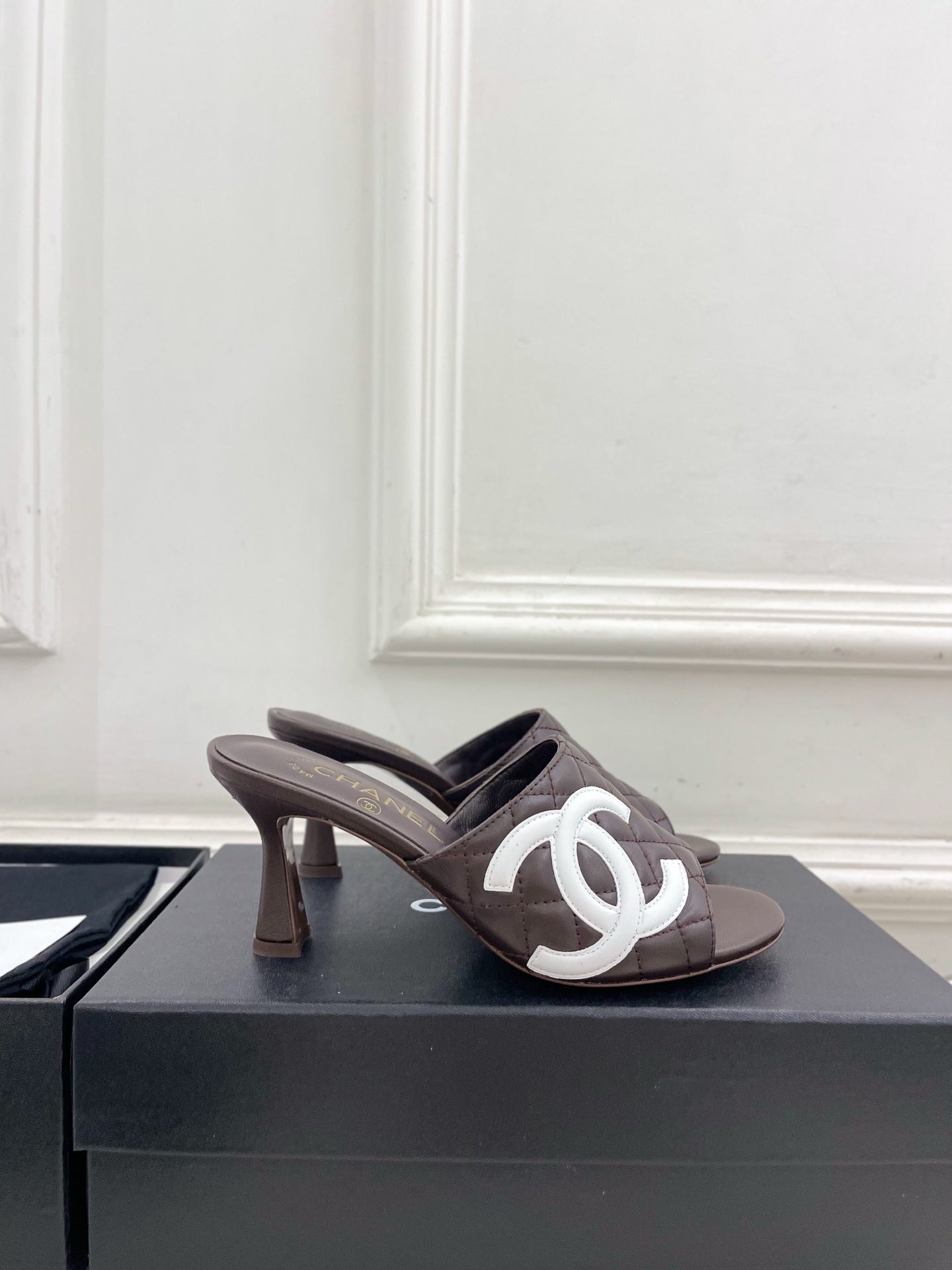 Chanel Women's Diamond-patterned Slippers 7.5cm C93339 - Euro 35=US 4 - View 2