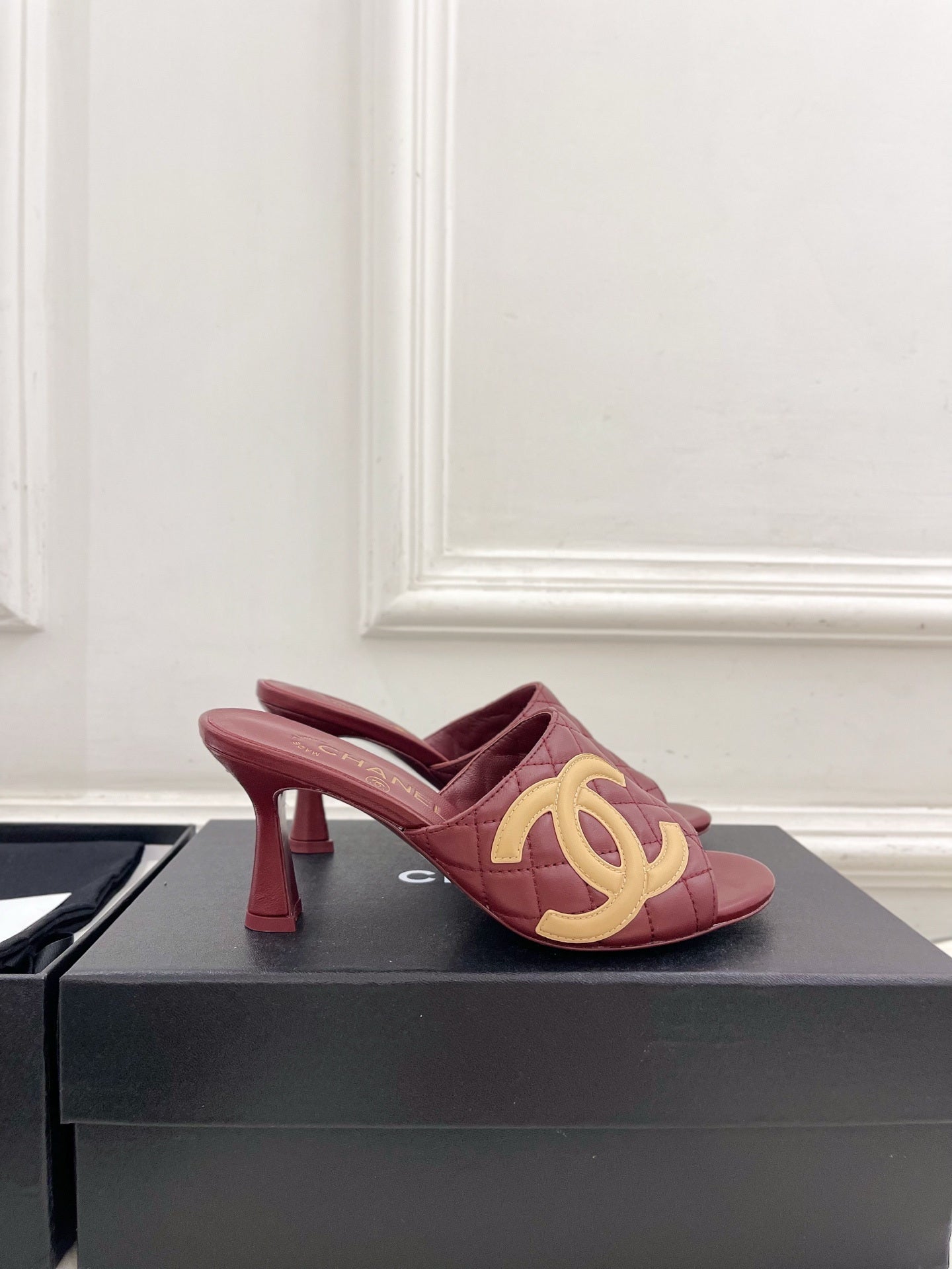 Chanel Women's Diamond-patterned Slippers 7.5cm C93340 - Euro 35=US 4 - View 2