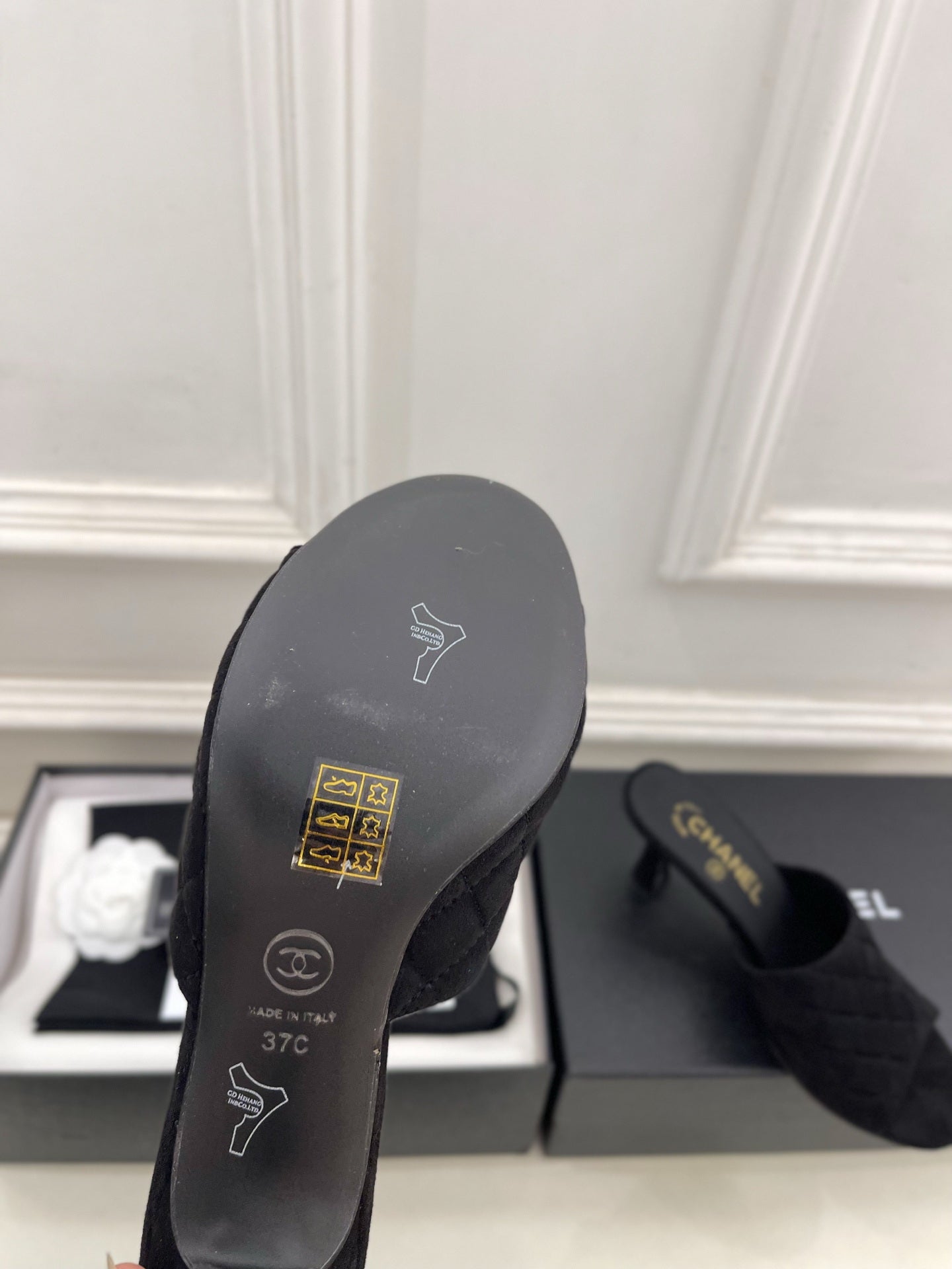 Chanel Women's Diamond-patterned Slippers 7.5cm C93342 - Euro 35=US 4 - View 9