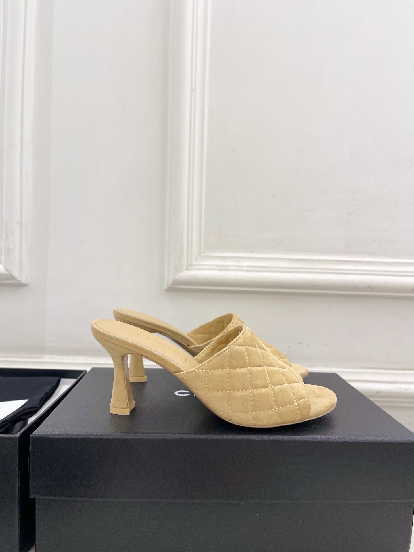 Chanel Women's Diamond-patterned Slippers 7.5cm C93343 - Euro 35=US 4 - View 2