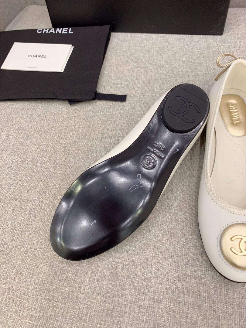 Chanel Women's Fashion Ballet Flats C92310