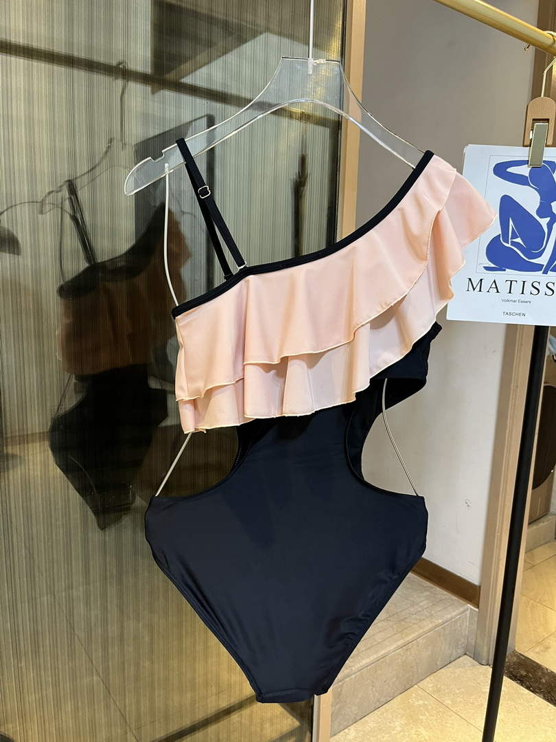 Chanel Women's Fashion Bikini Swimsuit Suit C65256