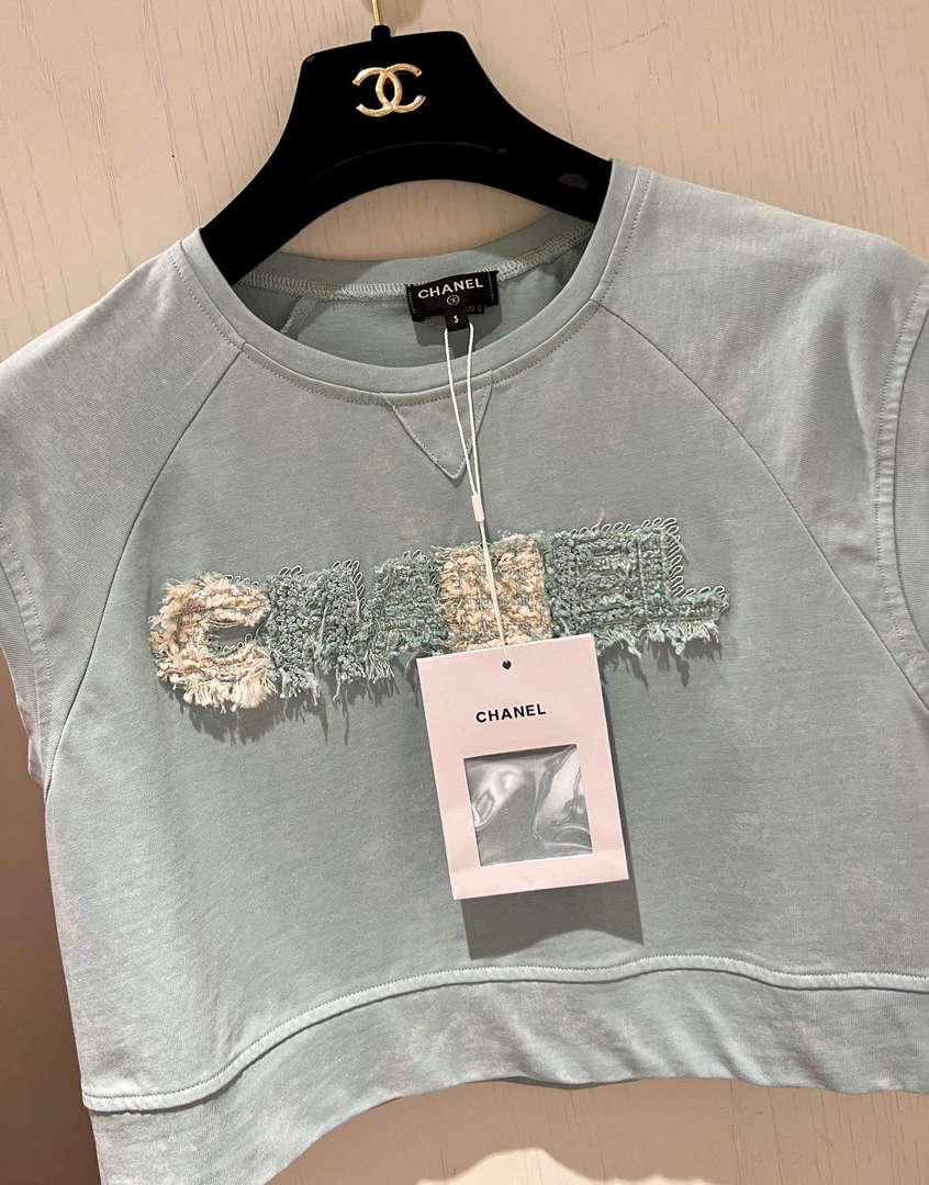 Chanel Women's Fashion Clothing C58823