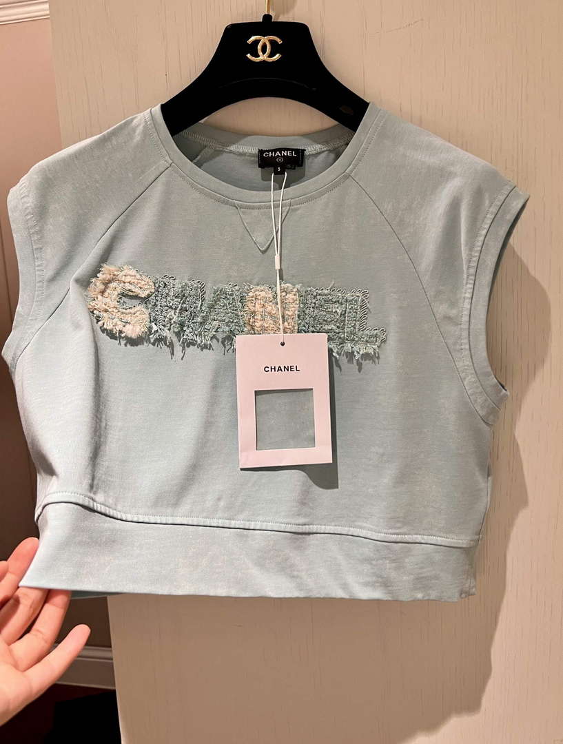 Chanel Women's Fashion Clothing C58823