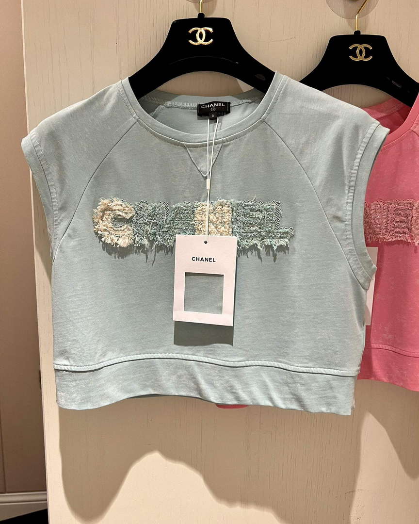 Chanel Women's Fashion Clothing C58823