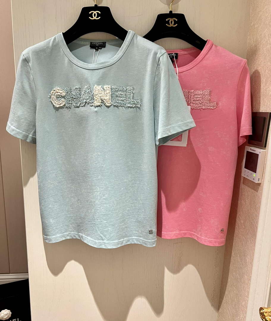 Chanel Women's Fashion Clothing C58824