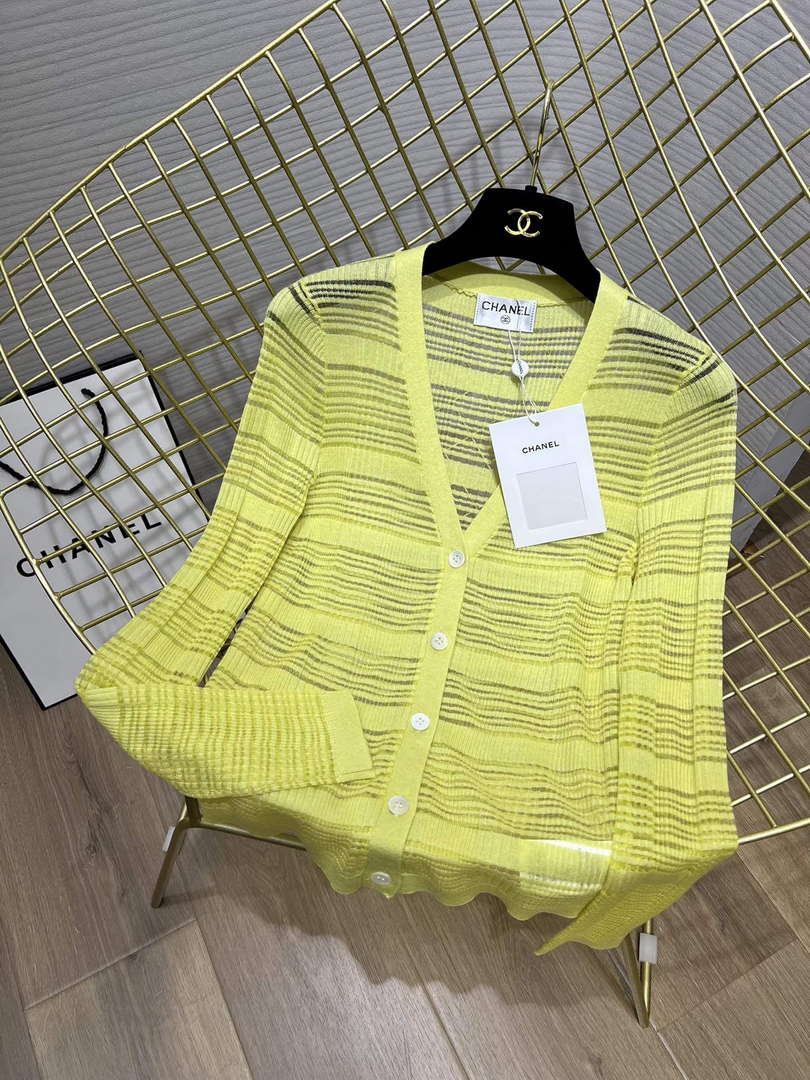 Chanel Women's Fashion Clothing C58827