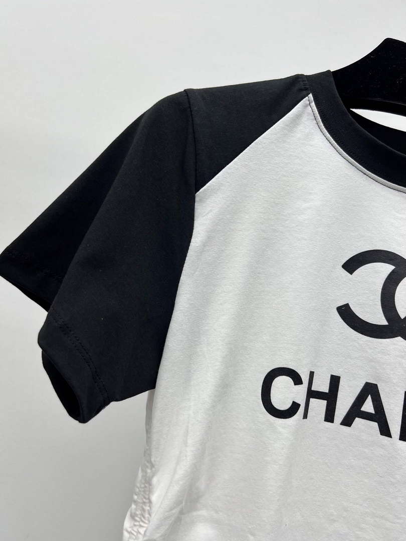 Chanel Women's Fashion Clothing C58828