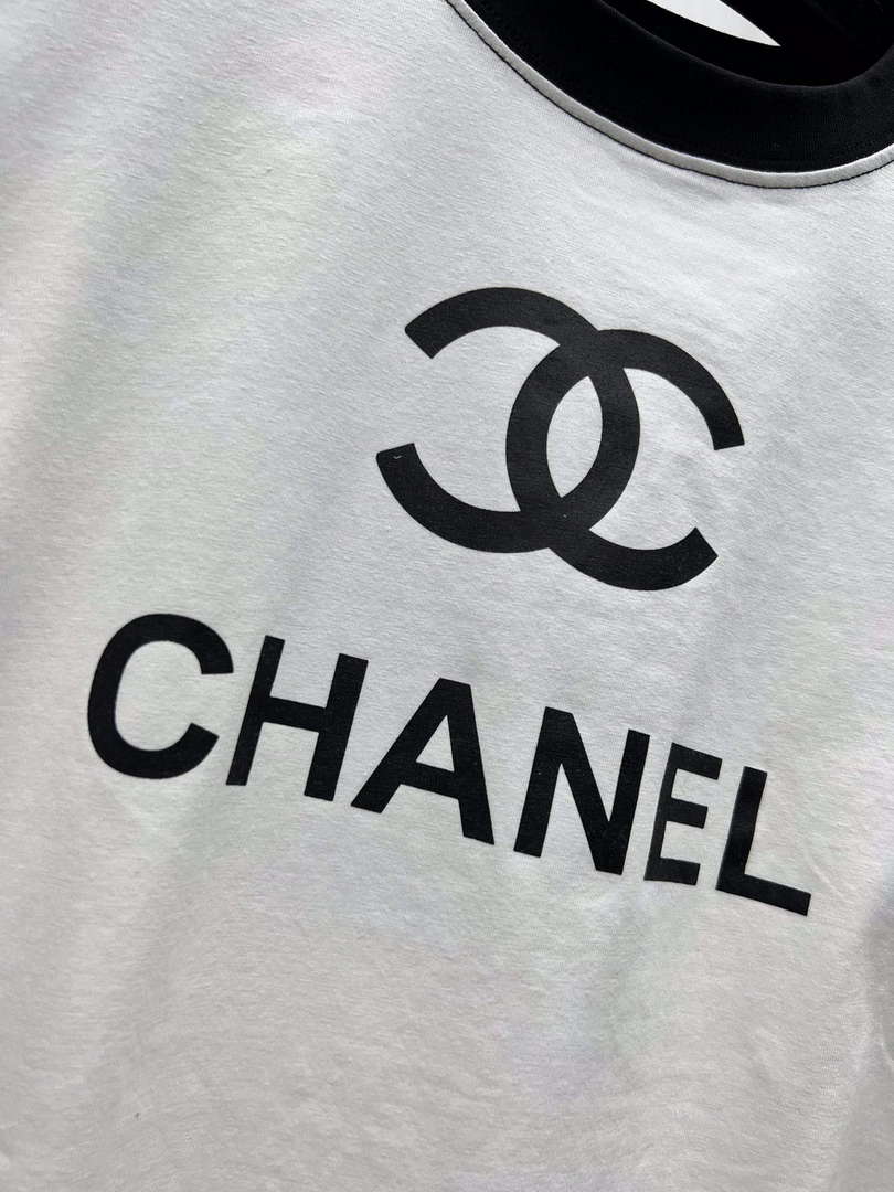 Chanel Women's Fashion Clothing C58828