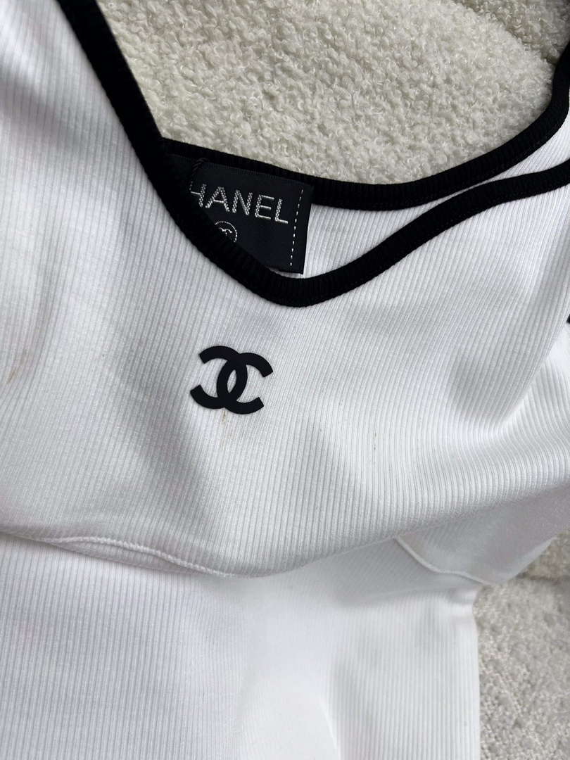 Chanel Women's Fashion Clothing C58837