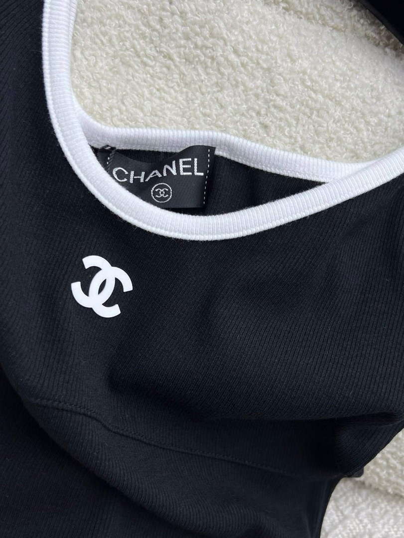 Chanel Women's Fashion Clothing C58838