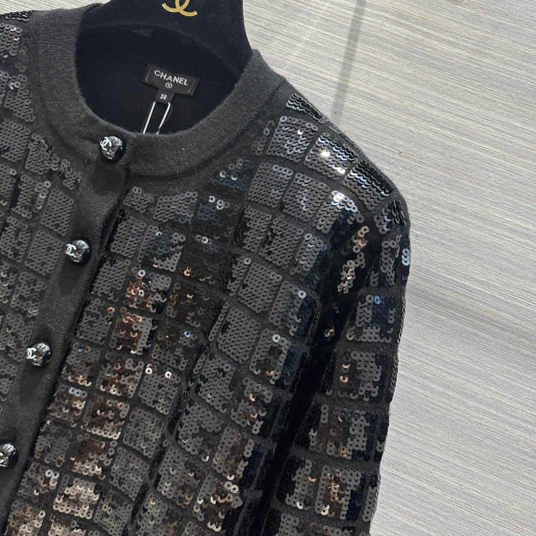 Chanel Women's Fashion Clothing Coat C58812