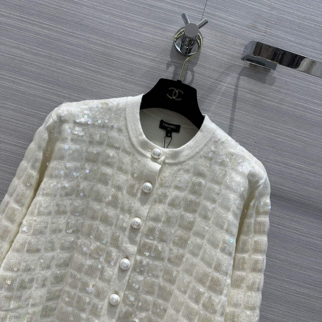 Chanel Women's Fashion Clothing Coat C58813
