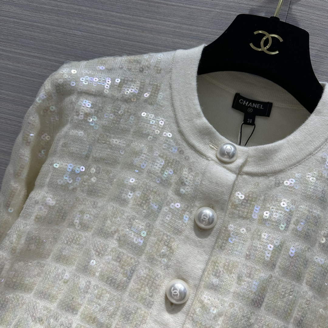 Chanel Women's Fashion Clothing Coat C58813
