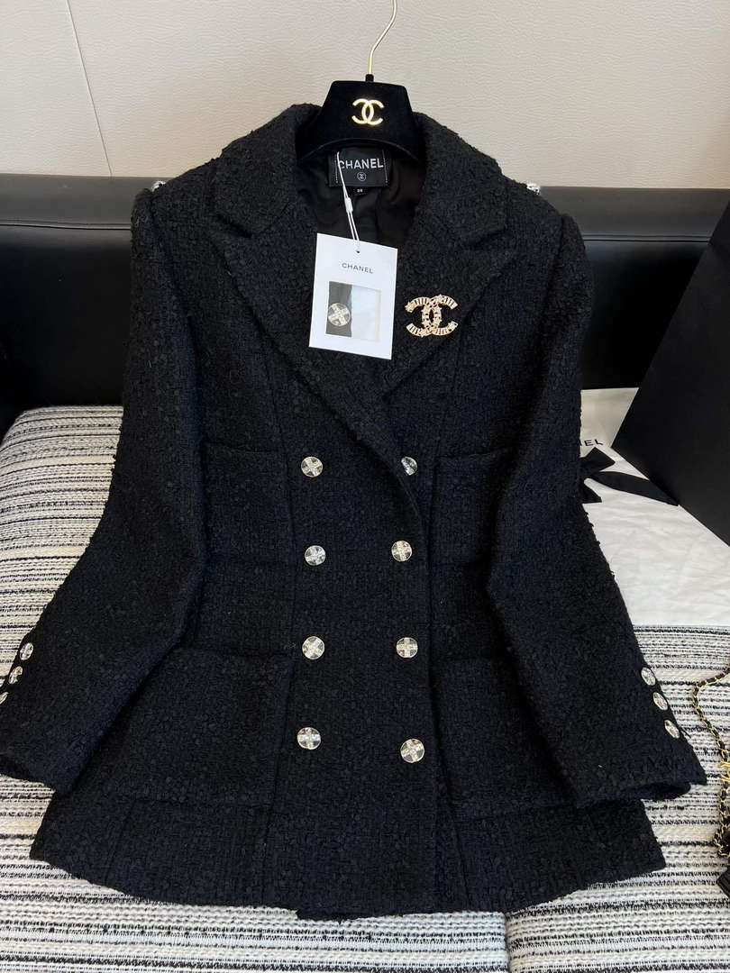 Chanel Women's Fashion Clothing Coat C58817