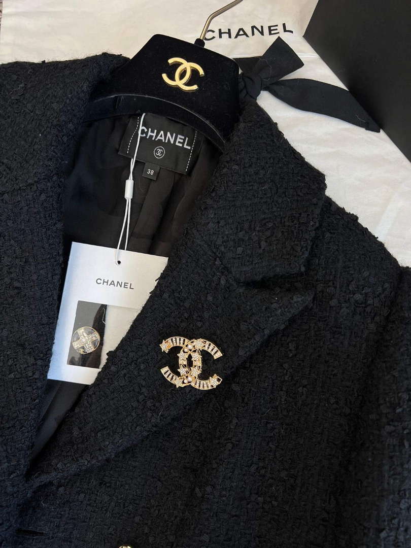 Chanel Women's Fashion Clothing Coat C58817