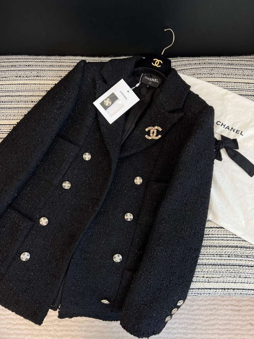 Chanel Women's Fashion Clothing Coat C58817