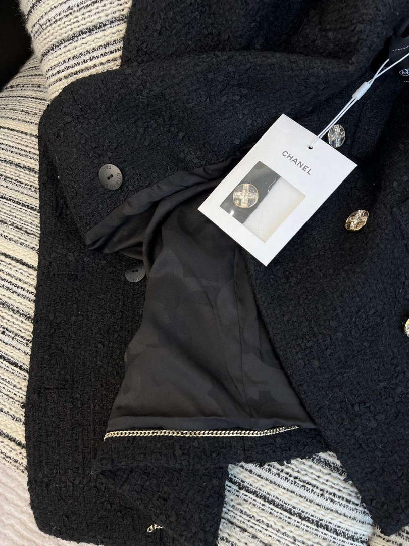 Chanel Women's Fashion Clothing Coat C58817